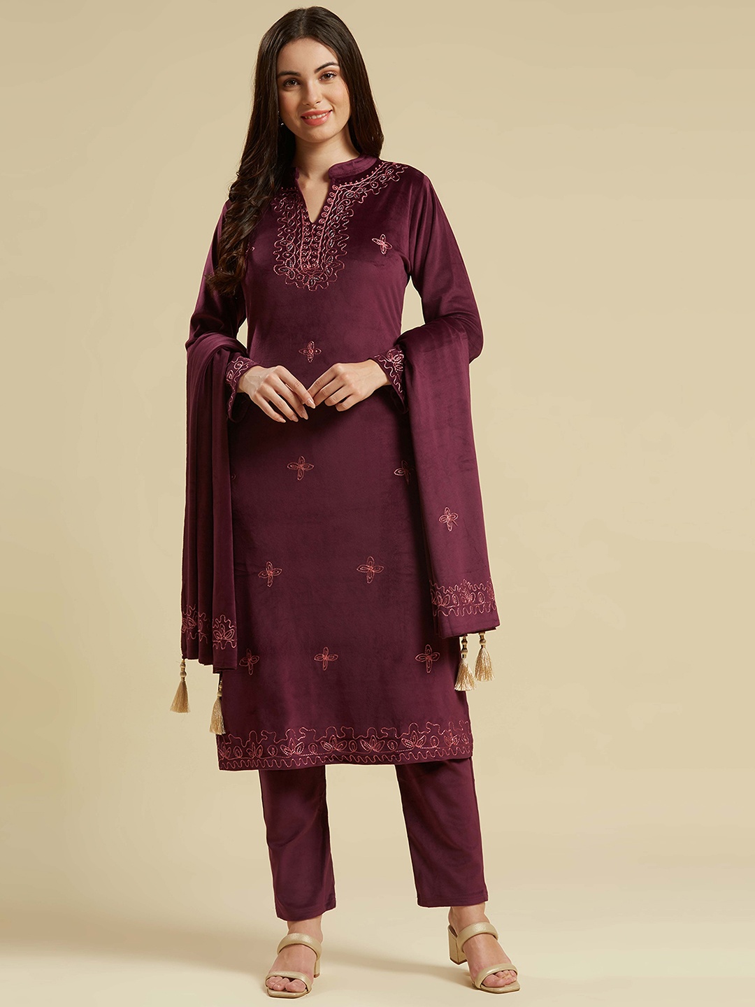 

Peachmode Floral Embroidered Thread Work Velvet Kurta with Trouser & Dupatta, Maroon