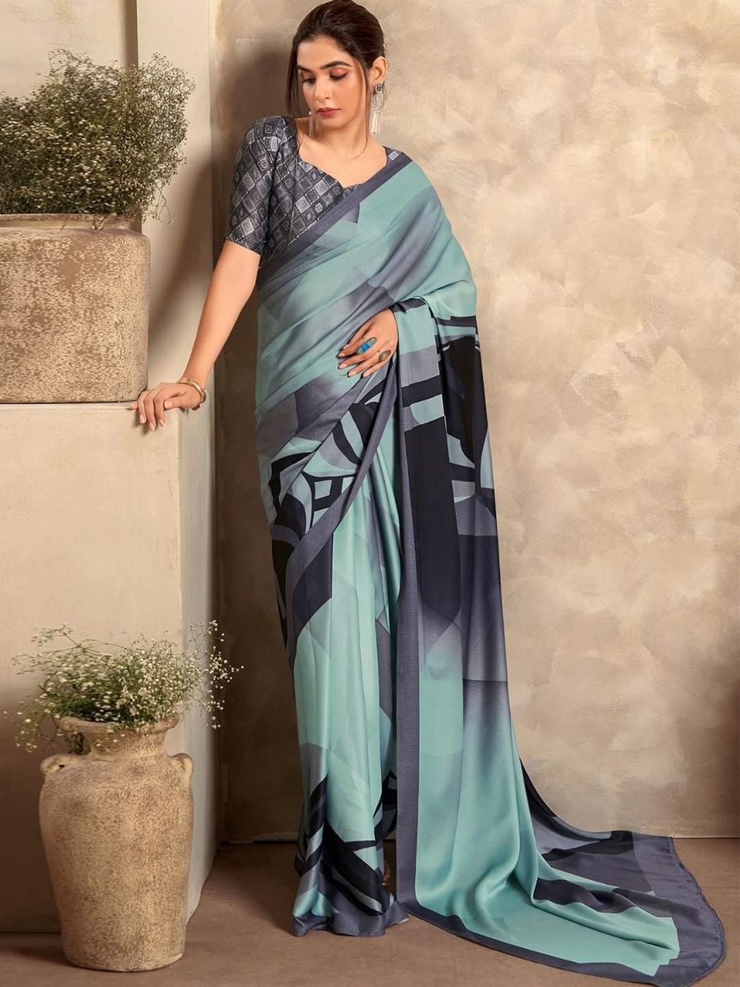 

DEVATITHI Satin Saree, Black