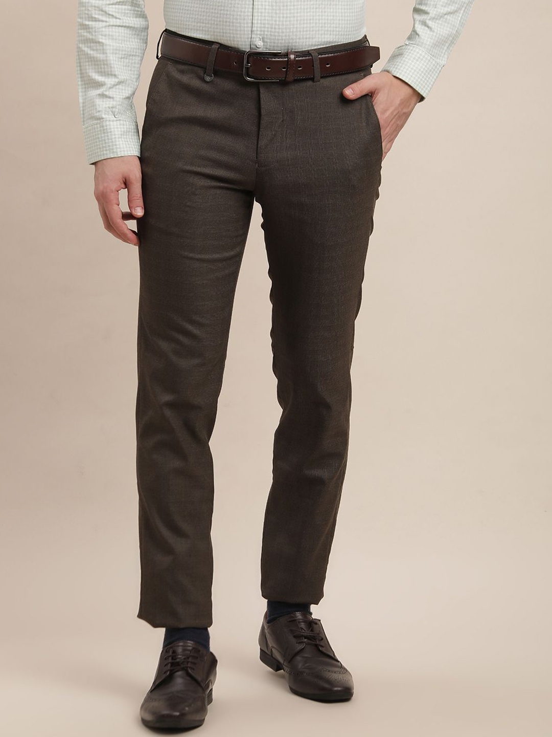 

Turtle Men Textured Checked Classic Skinny Fit Chinos Trousers, Brown