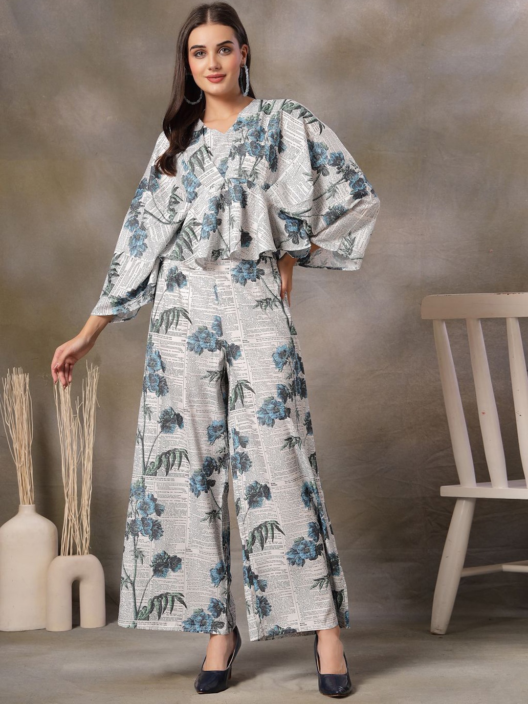 

Rue Collection Printed V-Neck Long Sleeves Top With Trouser, White