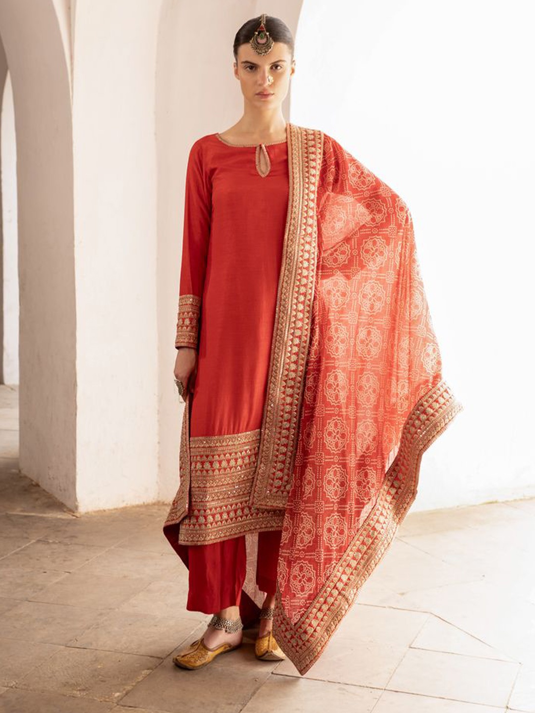 

KARAJ JAIPUR Key-Hole Neck Regular Chanderi Cotton Kurta with Trousers & Dupatta, Red