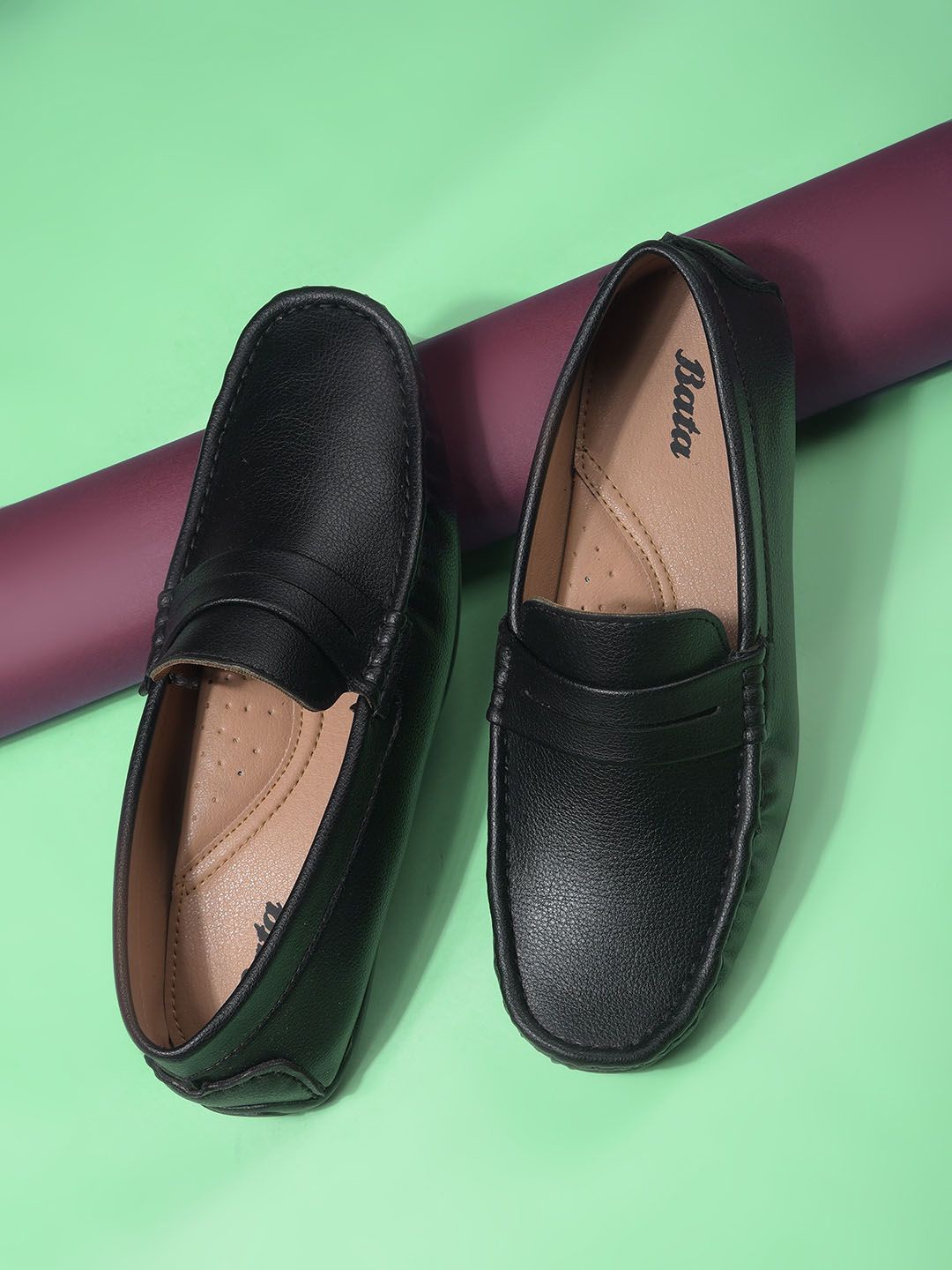 

Bata Men Loafers, Black