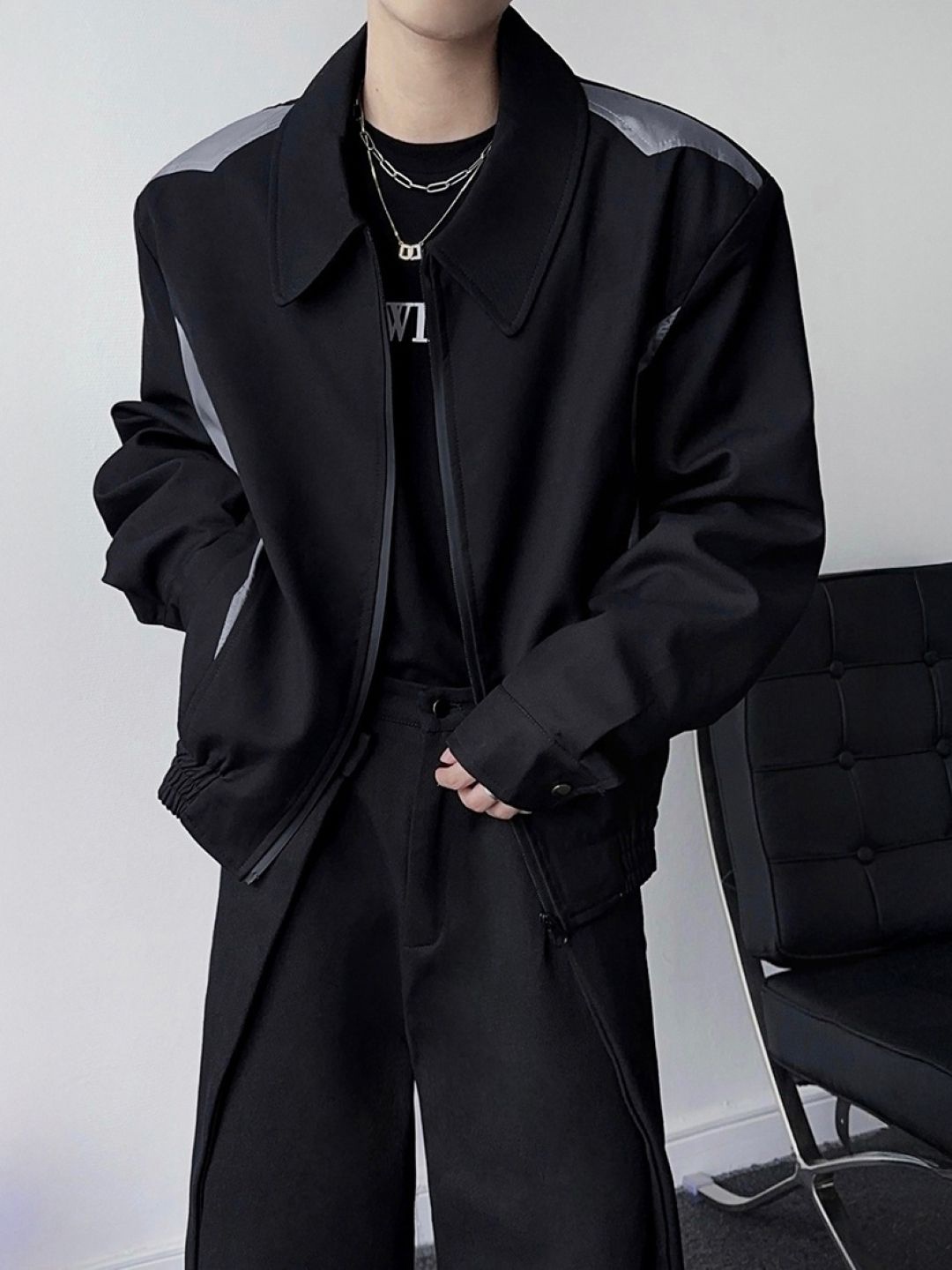 

HERE&NOW Men Spread Collar Colourblocked Casual Bomber Jacket, Black