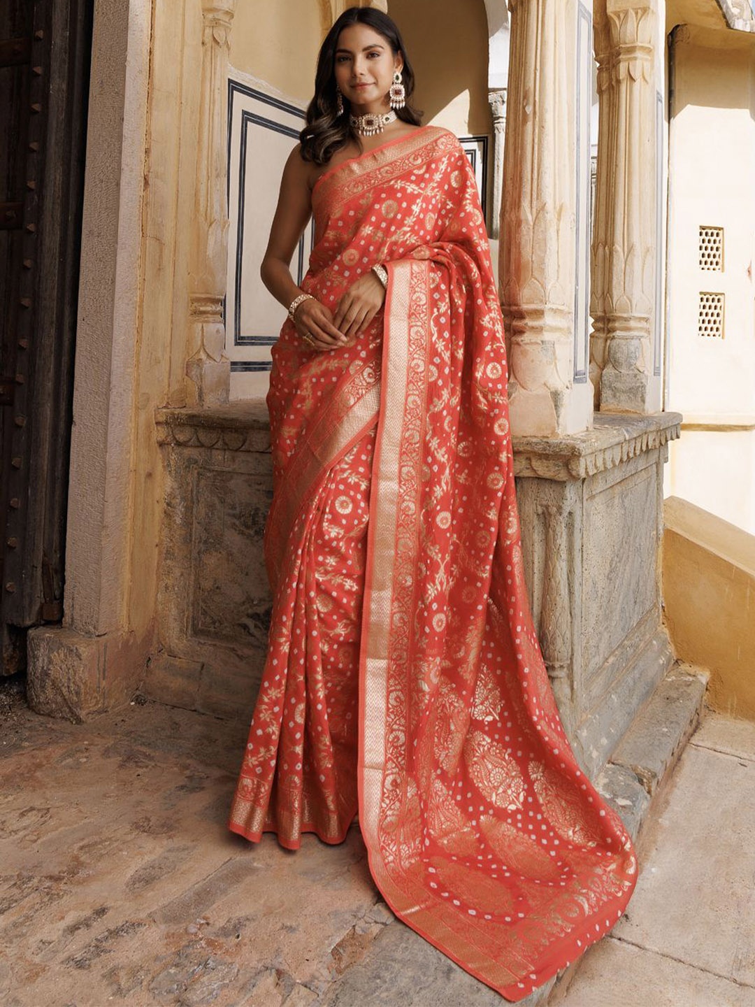 

Geroo Luxe Woven Design Zari Pure Silk Banarasi Saree, Peach