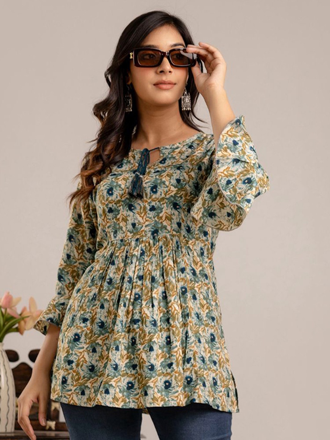 

KALINI Floral Print Bell Sleeve Top, Green