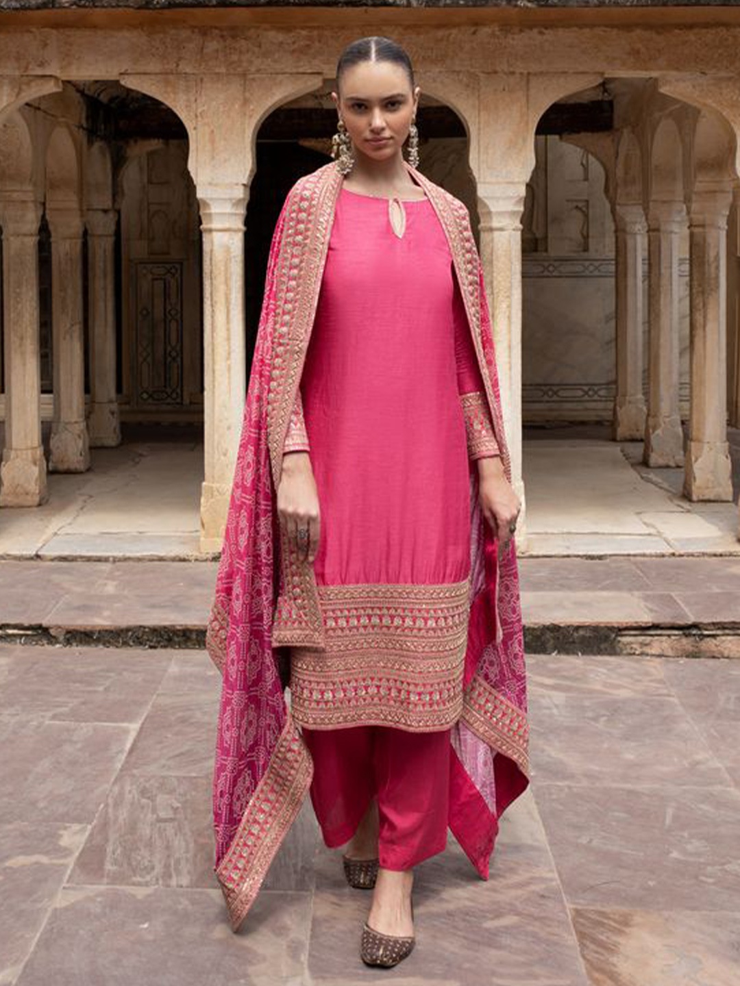 

KARAJ JAIPUR Ethnic Motifs Embroidered Chanderi Cotton Kurta & Trousers & Dupatta, Pink