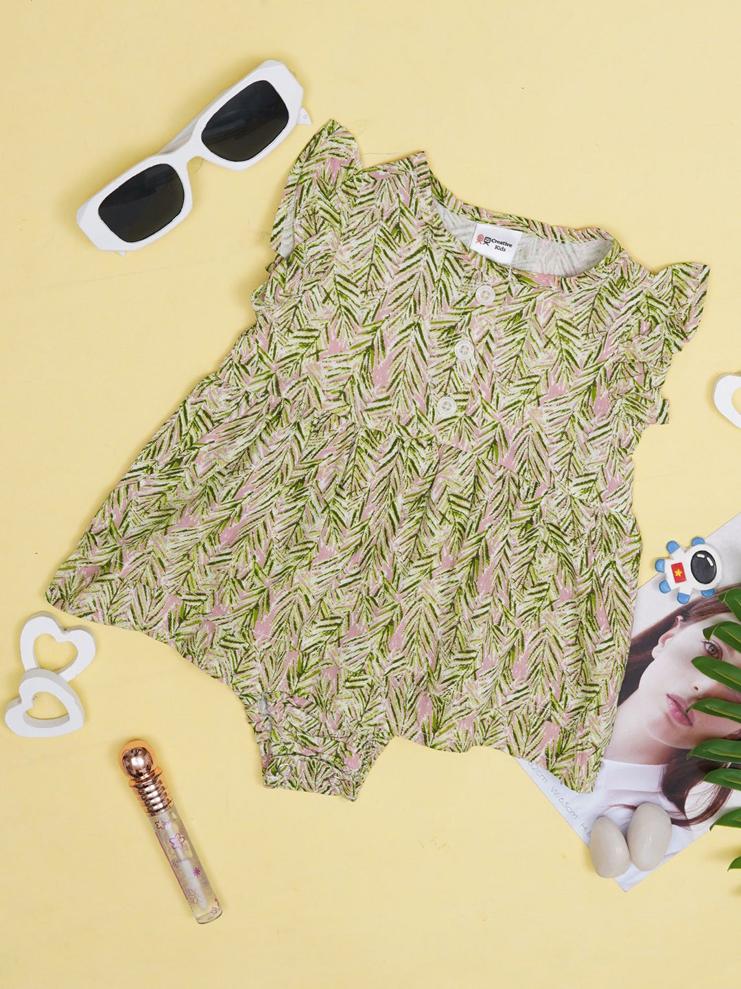 

Creative Kids Infant Girls Leaf Printed Bodysuit, Green
