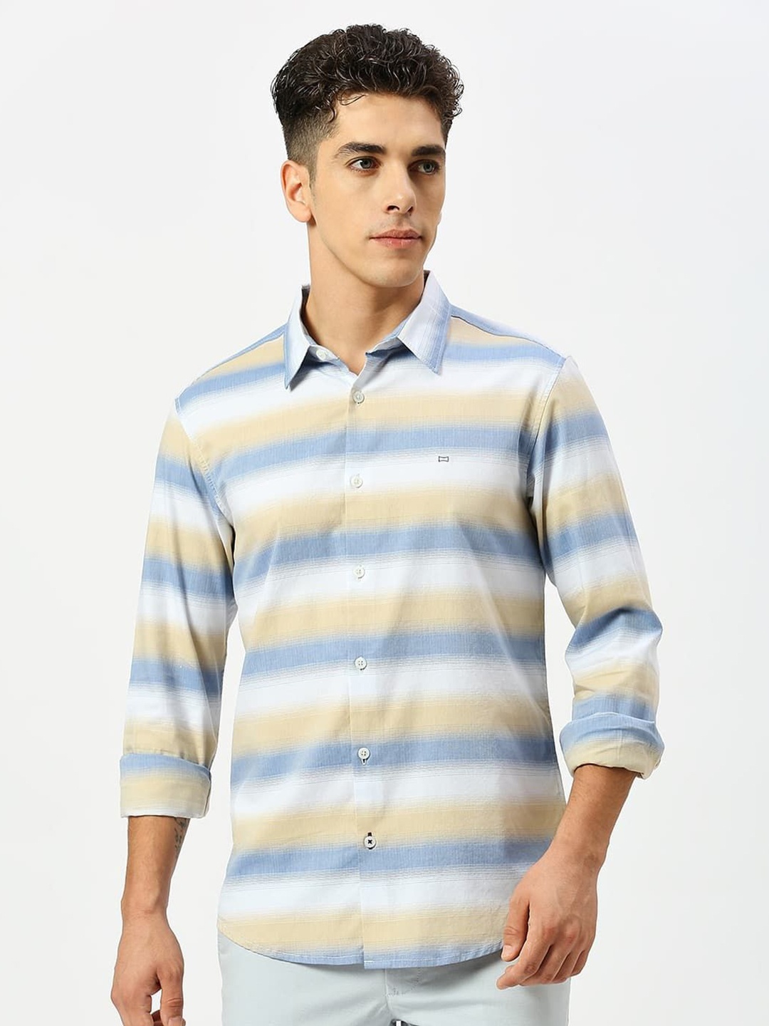 

Basics Men Slim Fit Horizontal Striped Pure Cotton Casual Shirt, Blue