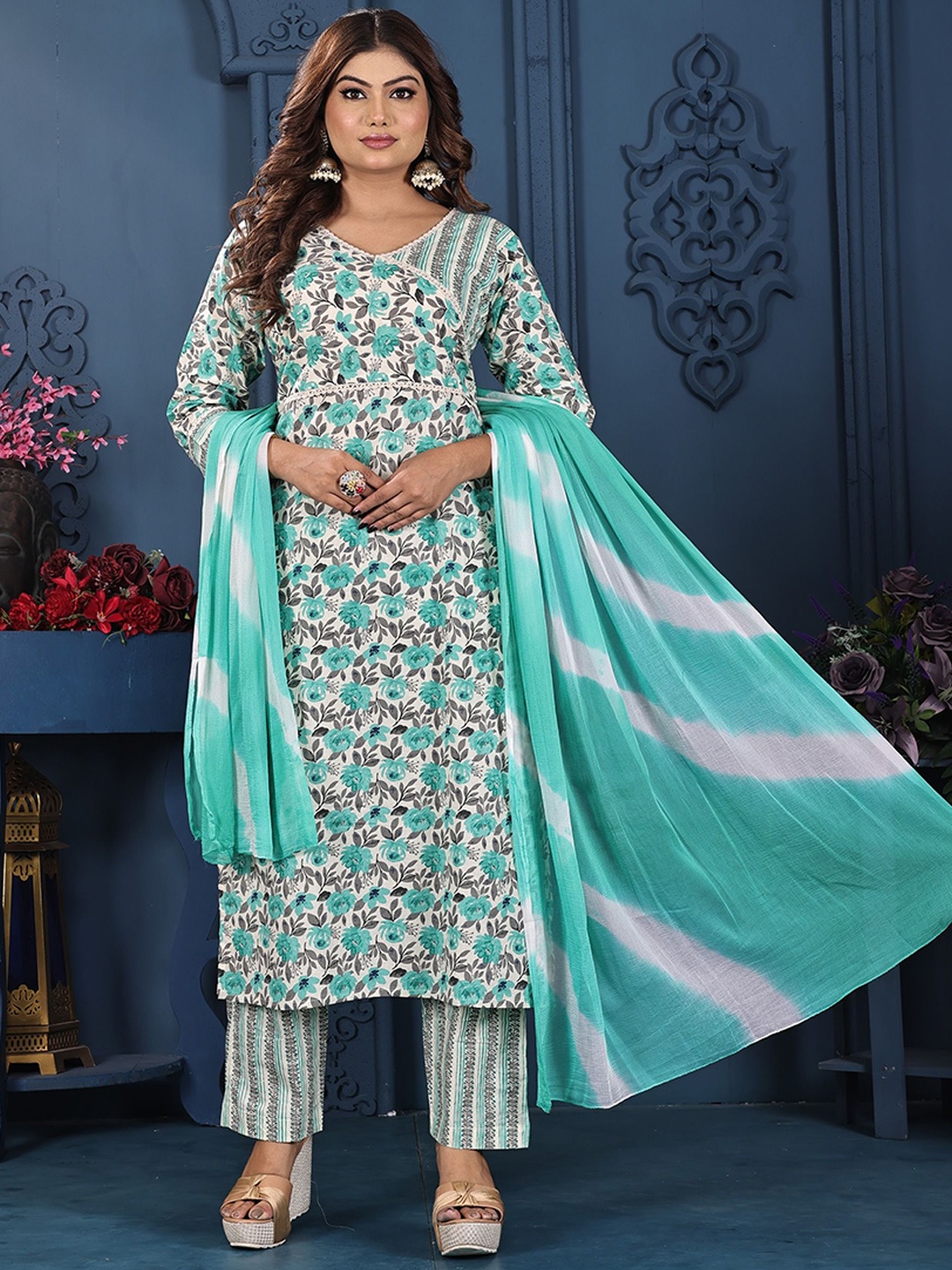 

Maheesha Floral Printed Pure Cotton Kurta with Trousers & Dupatta, Green