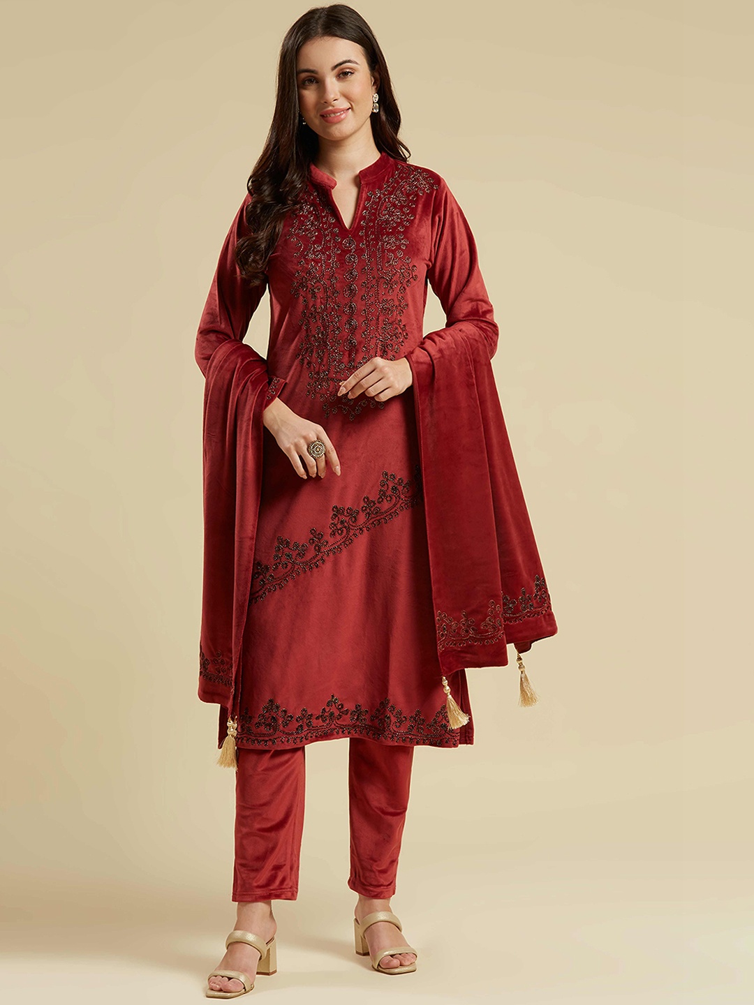 

Peachmode Floral Embroidered Thread Work Velvet Kurta with Trouser & Dupatta, Maroon