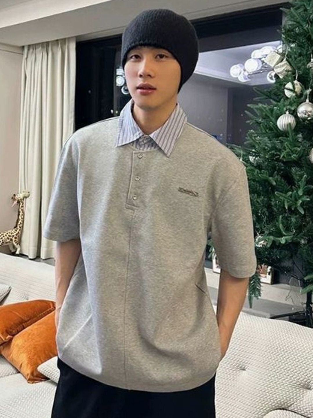 

HERE&NOW Men Solid Round Neck Oversized T-shirt, Grey