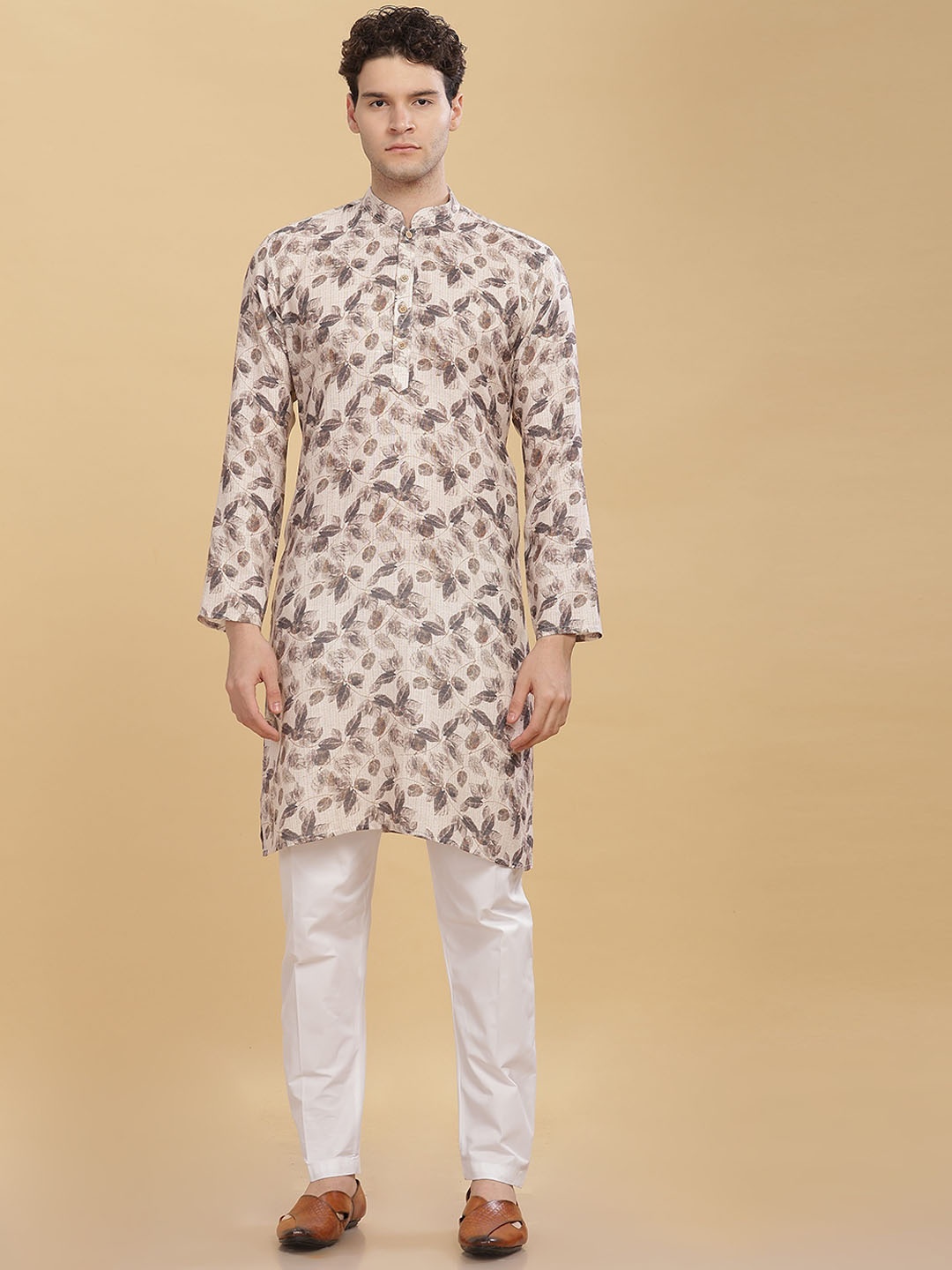 

Anouk Floral Printed Mandarin Collar Cotton Straight Kurta, Off white