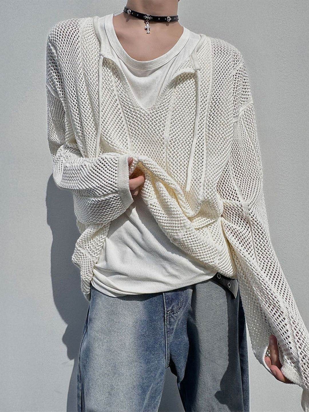 

HERE&NOW Men Self Design V-Neck Oversized T-shirt, White