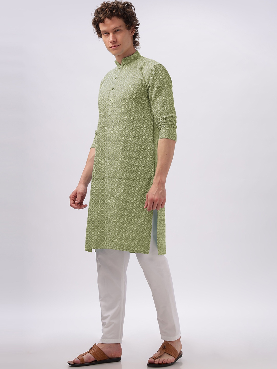

Anouk Ethnic Motifs Embroidered Thread Work Cotton Straight Kurta, Green