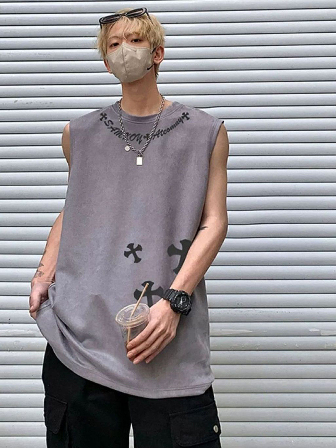 

HERE&NOW Men Graphic Printed Round Neck T-shirt, Grey