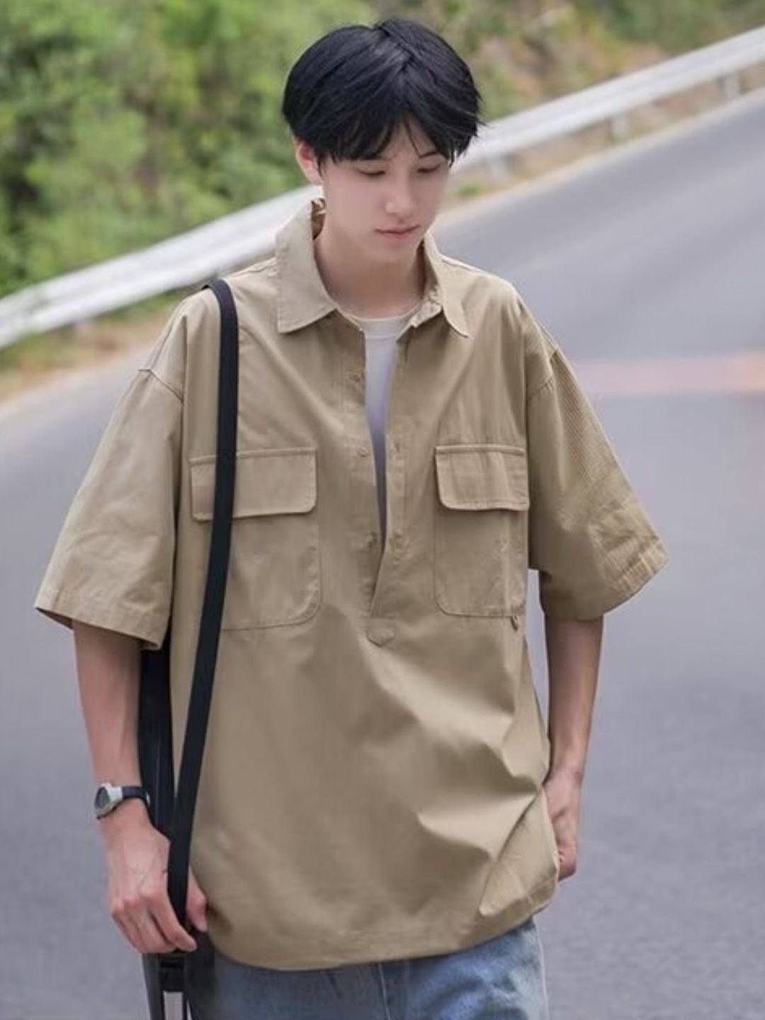 

HERE&NOW Men Solid Spread Collar Casual Oversized Shirt, Khaki