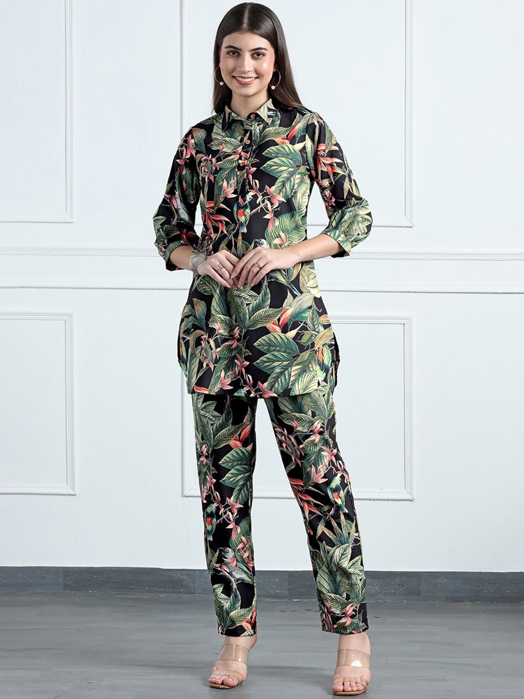 

Moda Rapido Black Floral Printed Casual Cotton Blend Shirt With Trousers