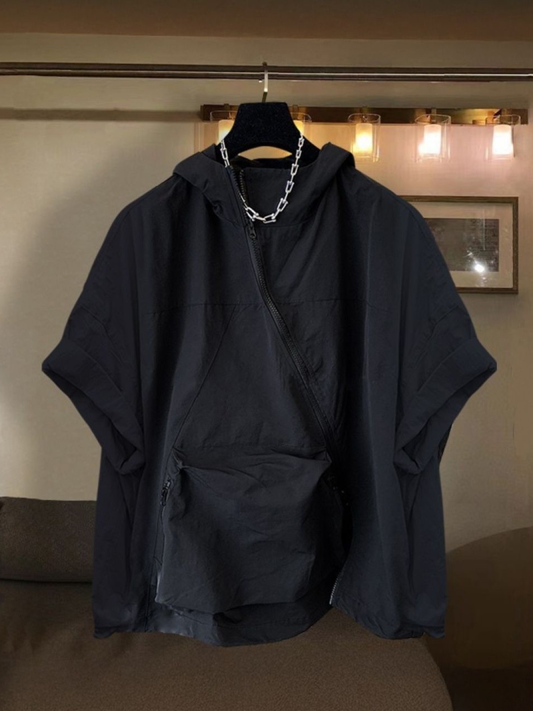

HERE&NOW Men Solid Hood Cotton T-shirt, Black