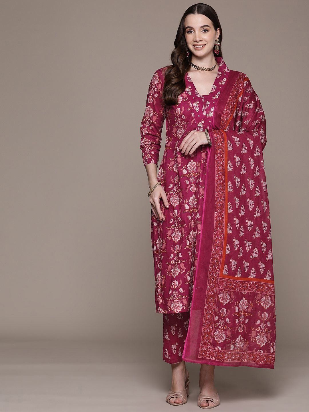 

PARTHVI Floral Printed Anarkali Kurta With Trousers & Dupatta, Maroon