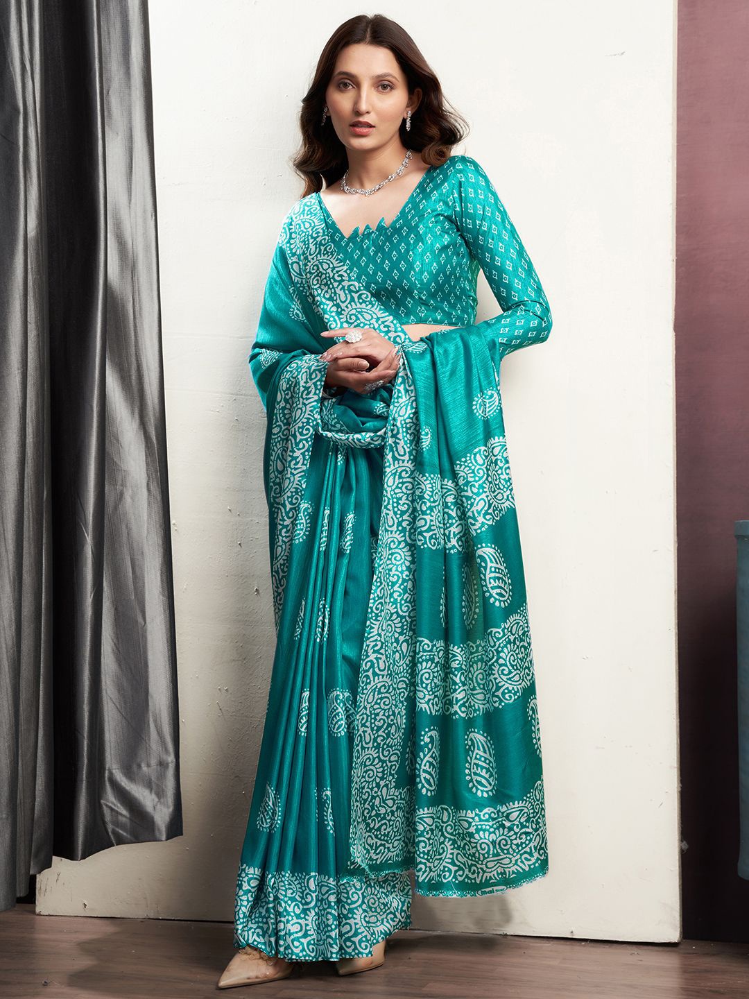 

KALINI Bagh Printed Art Silk Saree, Green