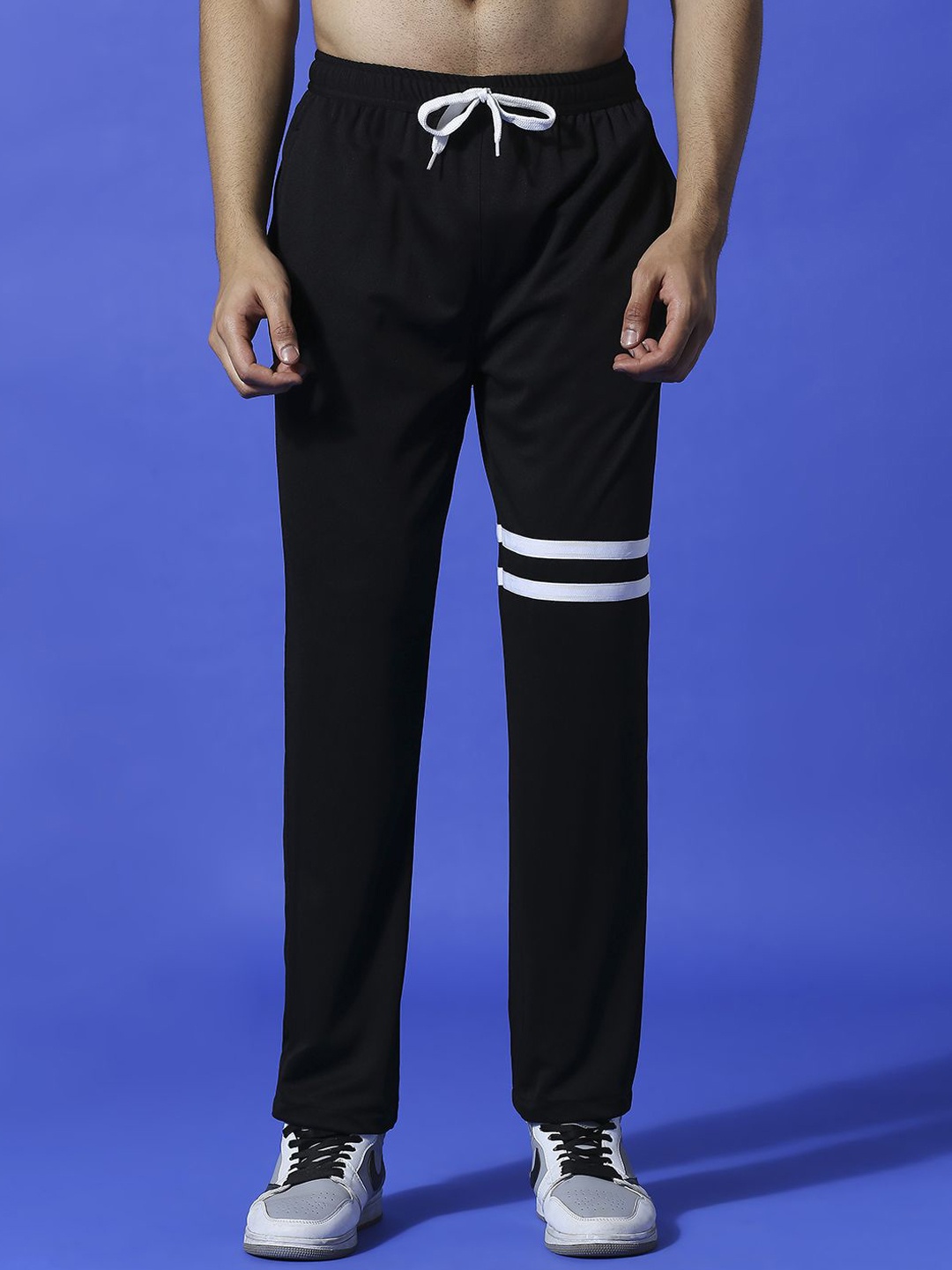 

HERE&NOW Men Cotton Mid-Rise Regular Fit Trouser, Black