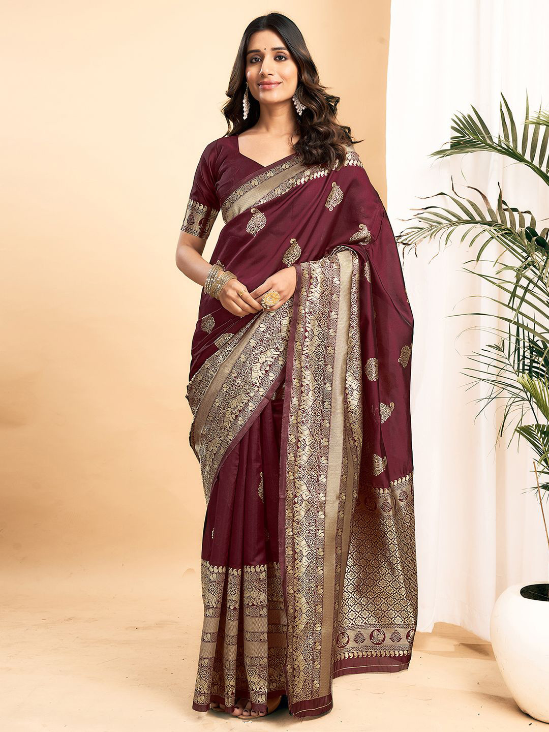 

KALINI Woven Design Zari Banarasi Saree, Maroon