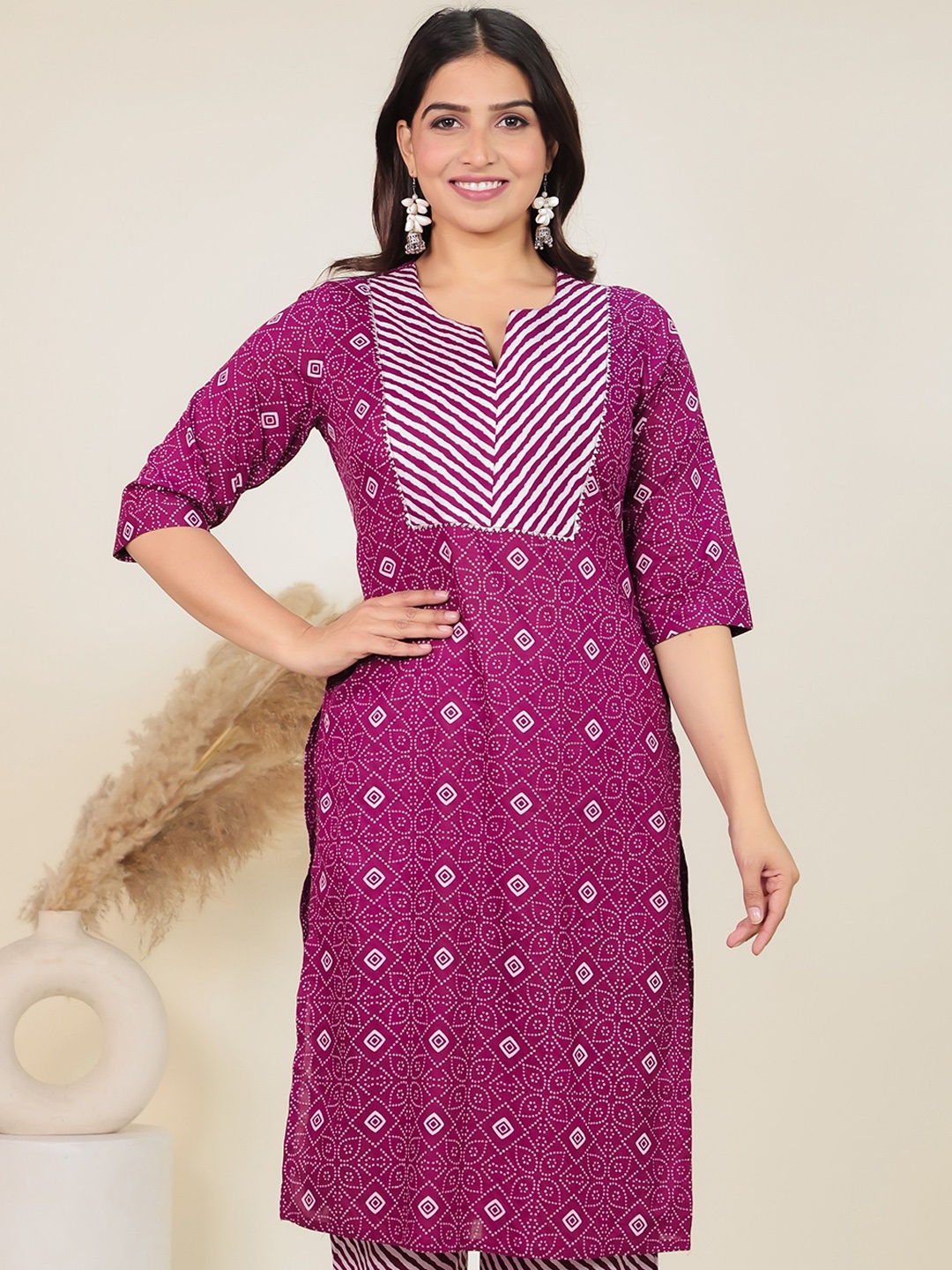 

Aramya Bandhani Printed Cotton Straight Kurta, Purple