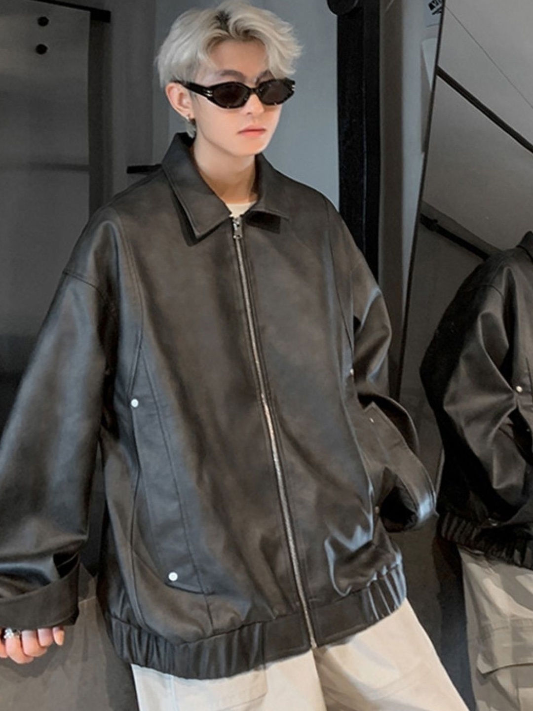 

HERE&NOW Men Spread Collar Solid Leather Casual Leather Jacket, Black