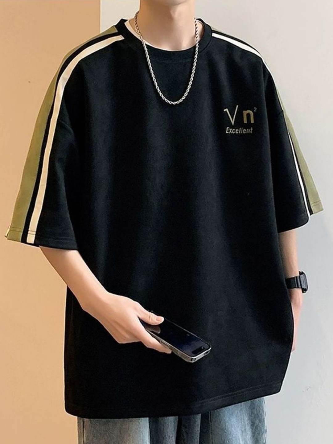 

HERE&NOW Men Striped Round Neck Oversized T-shirt, Black