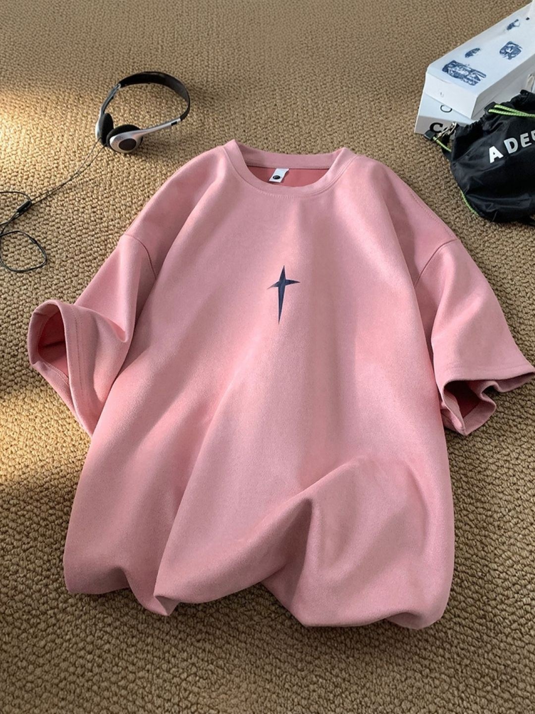 

HERE&NOW Men Graphic Printed Round Neck T-shirt, Pink