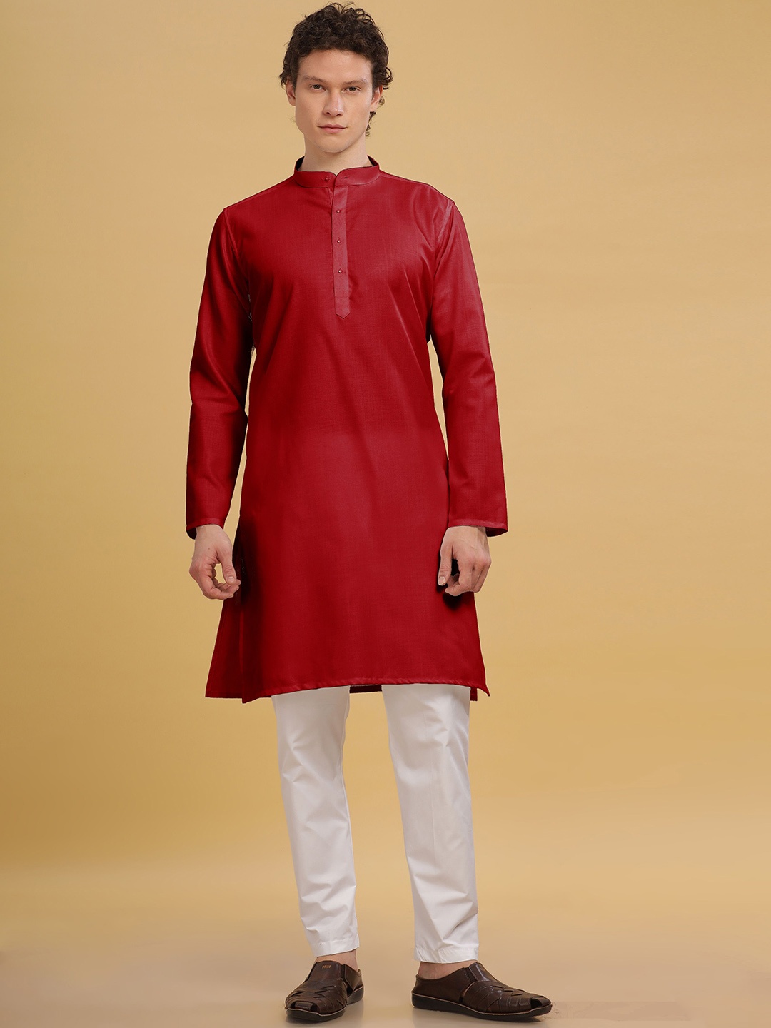 

Anouk Mandarin Collar Cotton Straight Kurta, Red