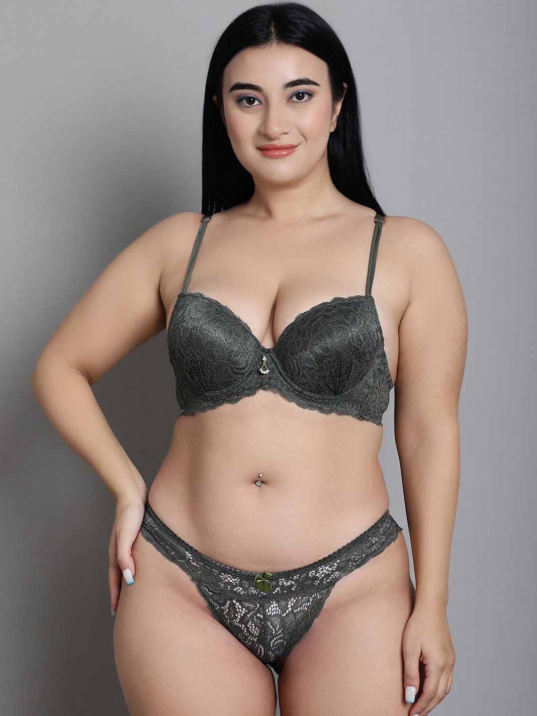 

MAKCLAN Women Lightly Padded Lace Lingerie Set, Green