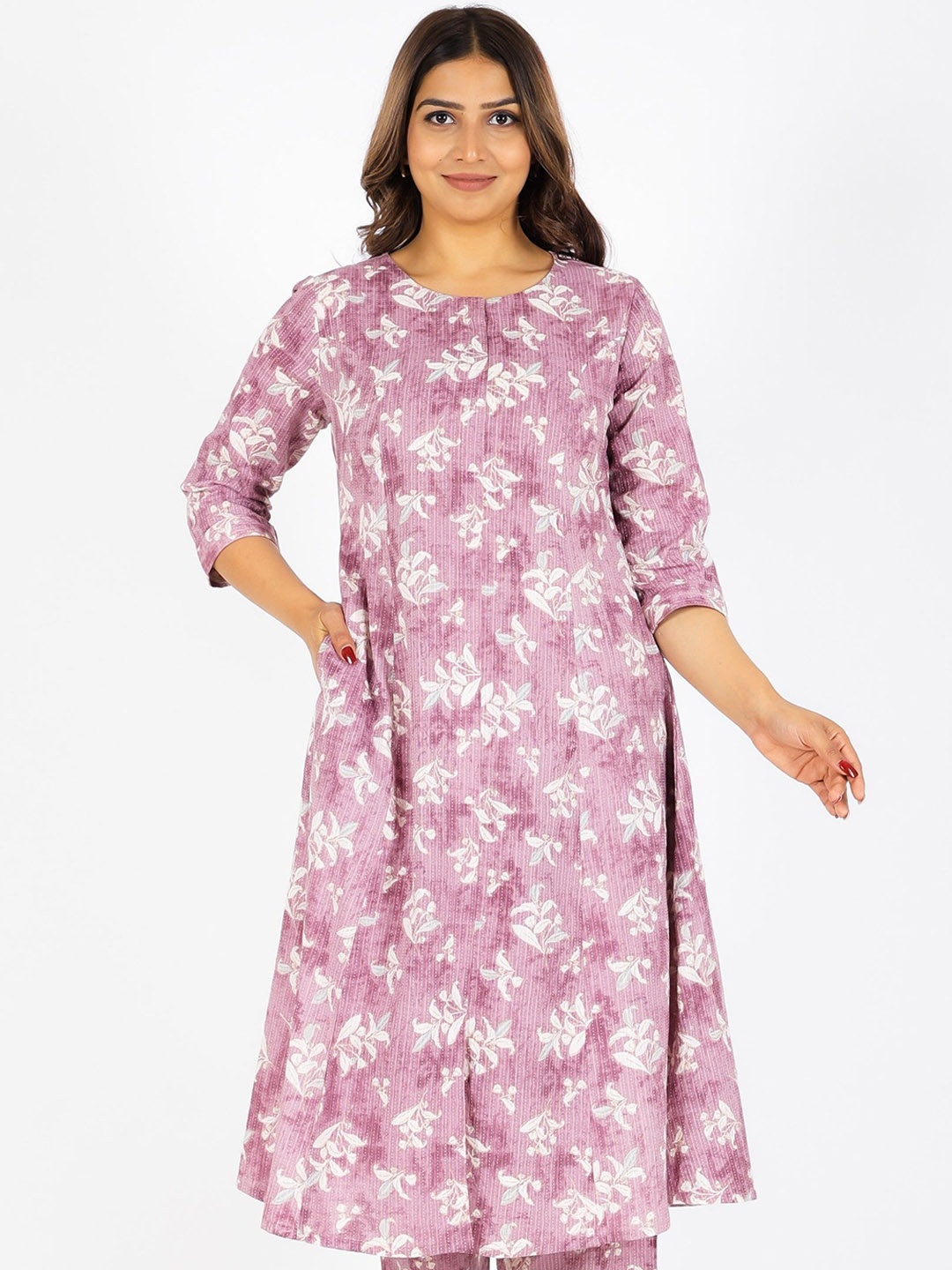 

Aramya Floral Printed Kantha Work Cotton Straight Kurta, Purple