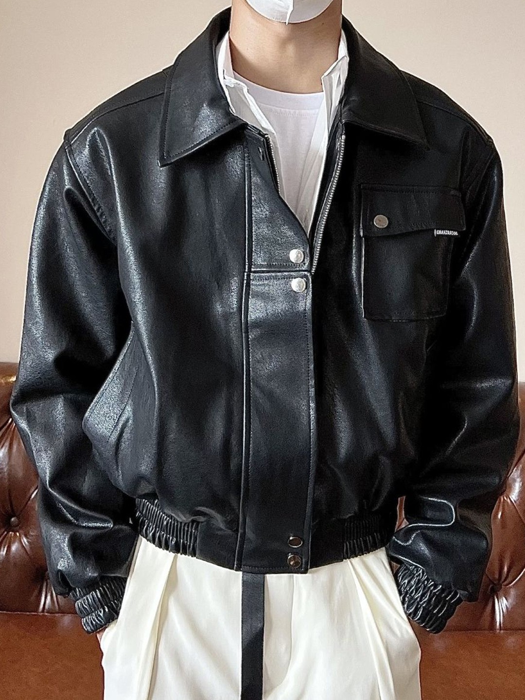 

HERE&NOW Men Spread Collar Solid Leather Casual Leather Jacket, Black