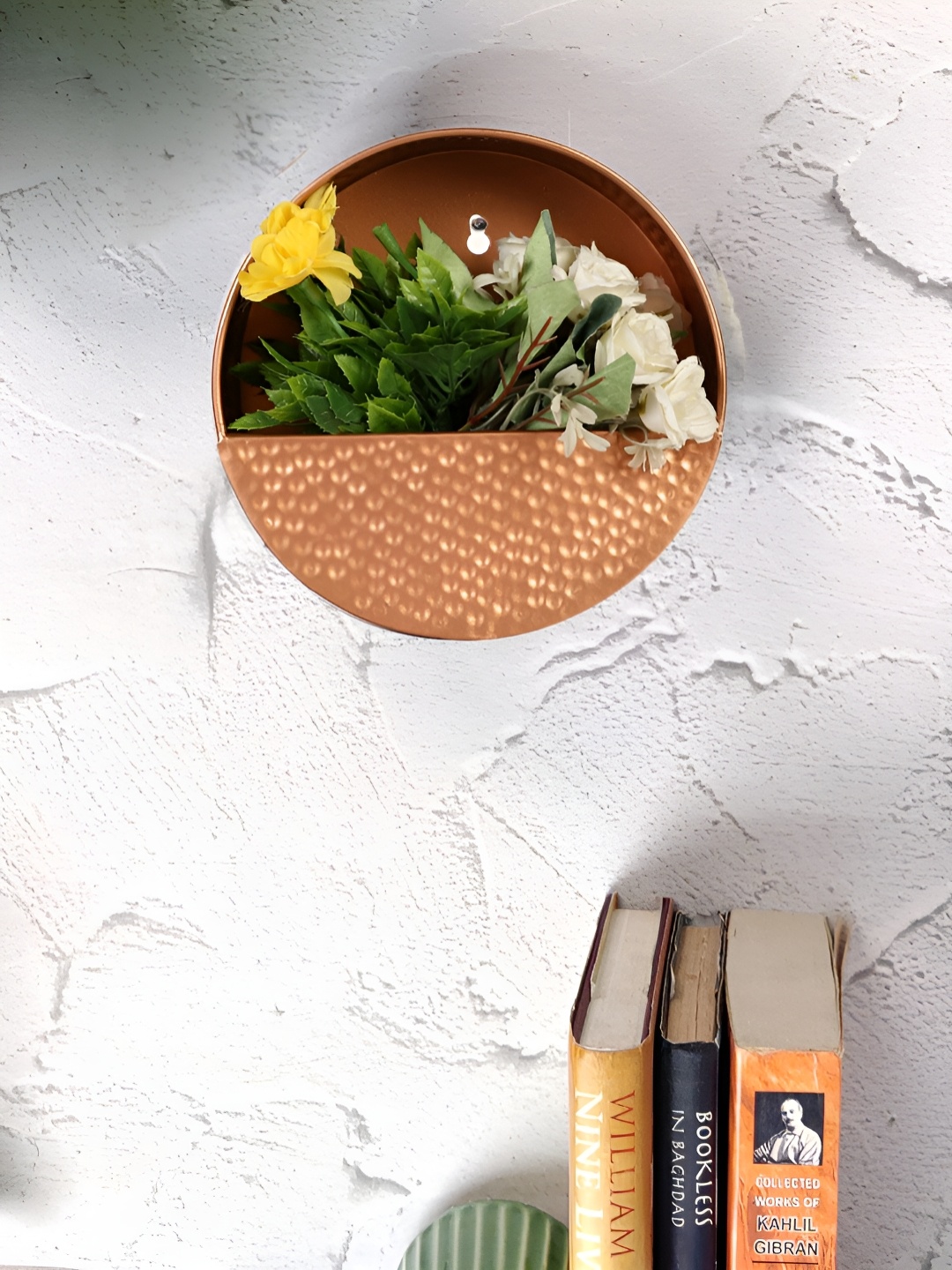 

VarEesha Round Wall Hanging Planter, Copper