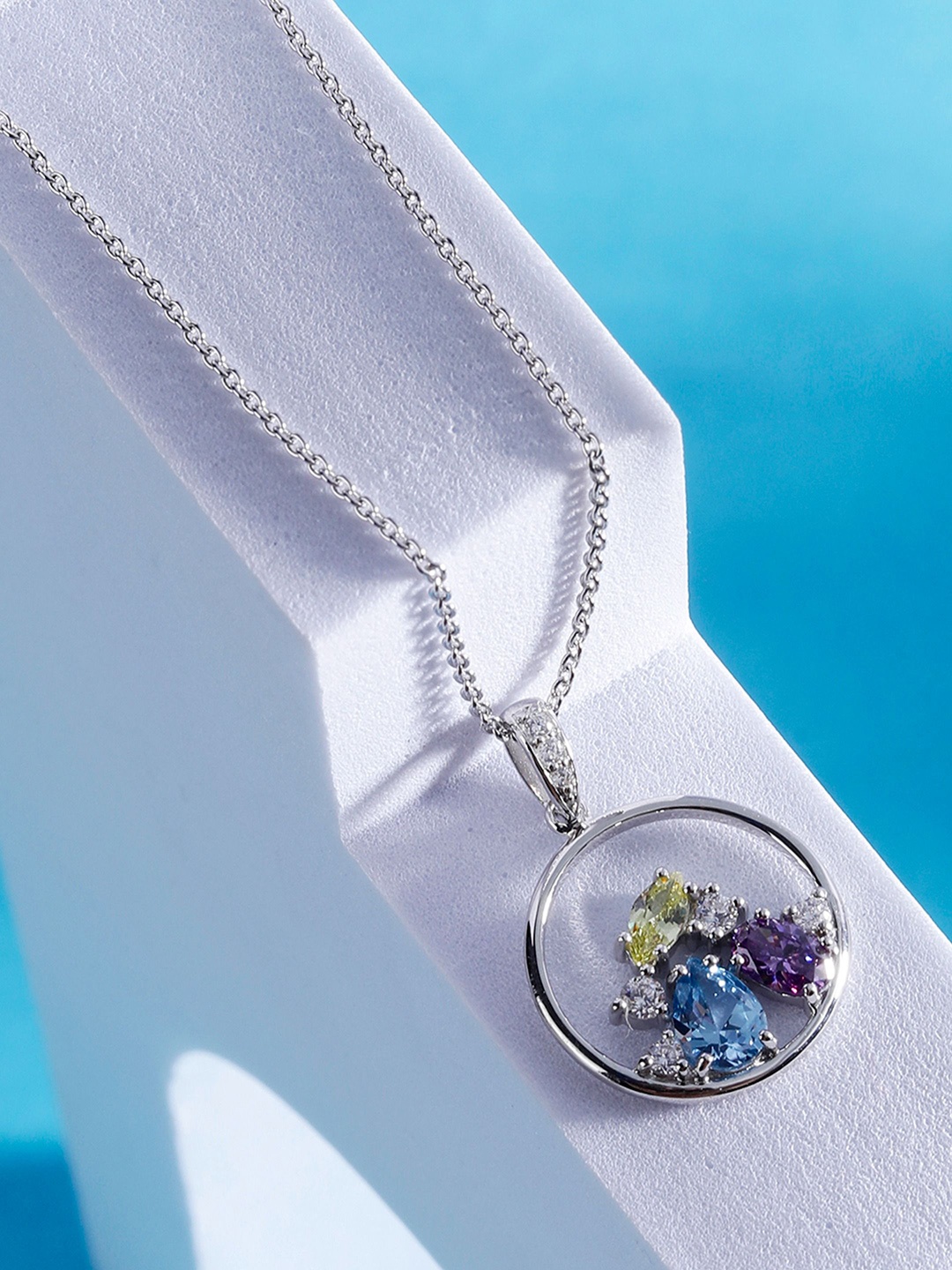 

DIAVO 925 Sterling Silver Rose Gold-Plated Cubic Zirconia Circular Pendant