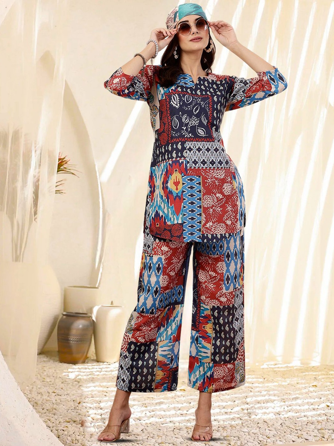 

BAESD Geometric Printed Round Neck Tunic With Palazzos, Blue