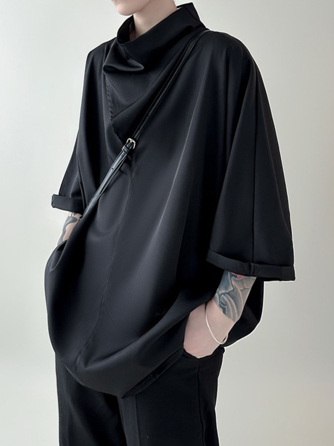 

HERE&NOW Men Solid High Neck Oversized T-shirt, Black