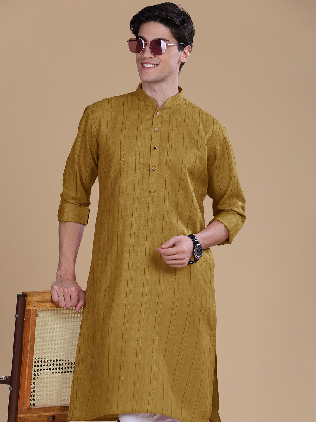 

Anouk Striped Sequinned Cotton StraightKurta, Gold