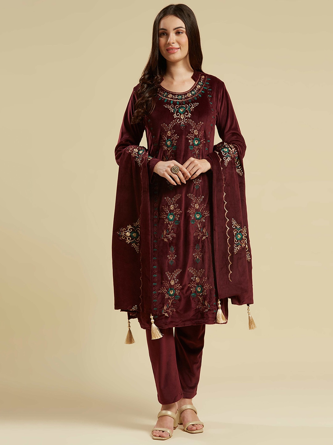 

Peachmode Floral Embroidered Thread Work Velvet Kurta with Trouser & Dupatta, Maroon