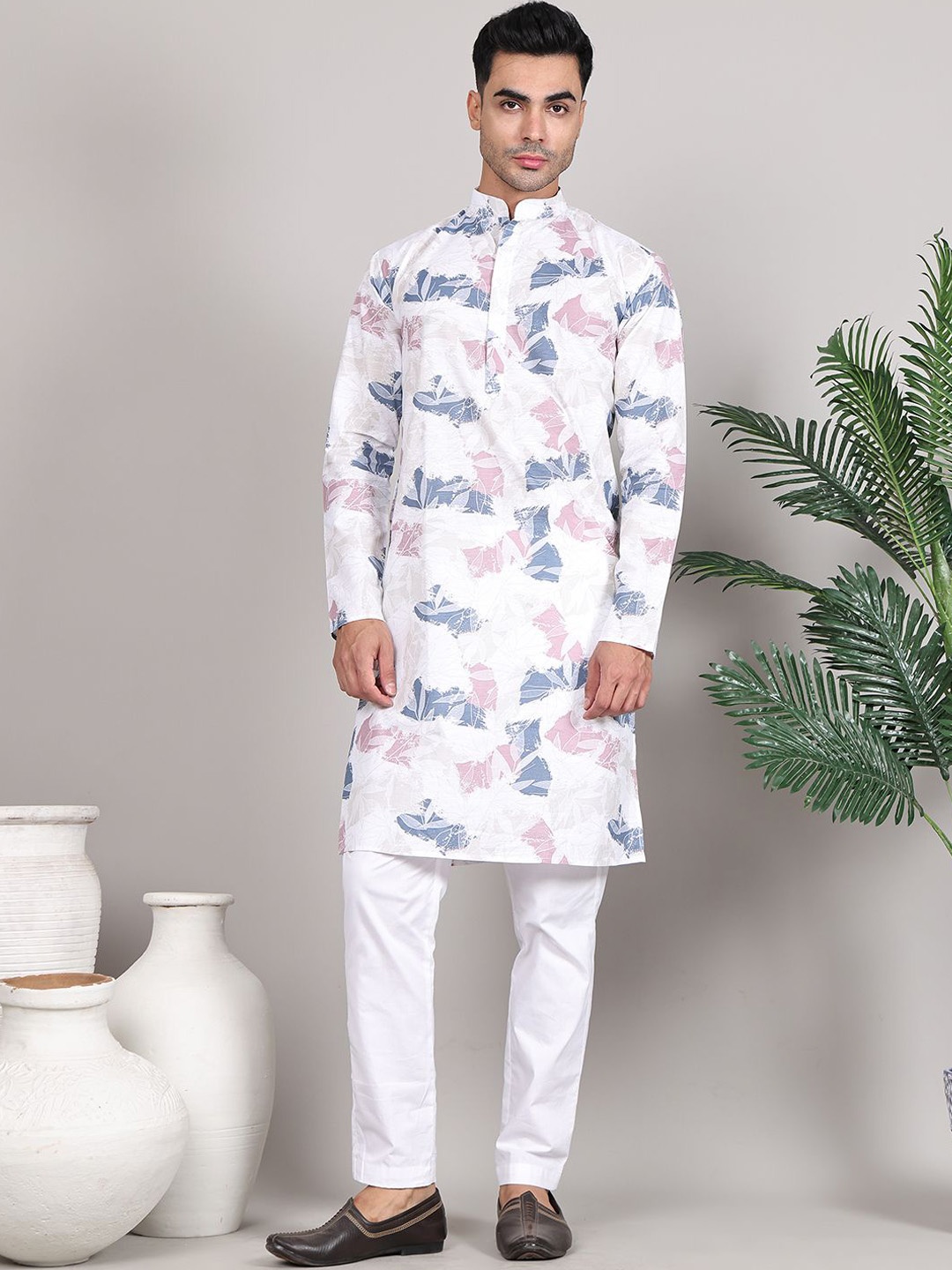 

Majestic Man Ethnic Motifs Printed Regular Pure Cotton Straight Kurta, Pink