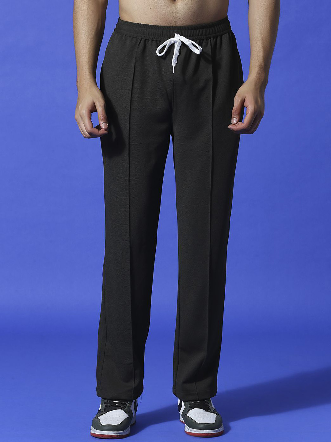 

HERE&NOW Men Mid-Rise Trousers, Black
