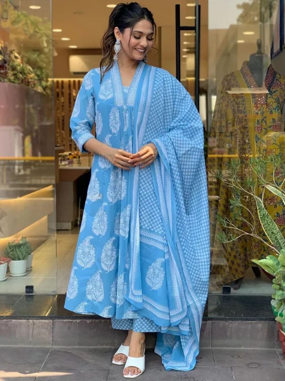 

GEKHA Floral Printed Pure Cotton Anarakali Kurta With Trousers & Dupatta, Turquoise blue