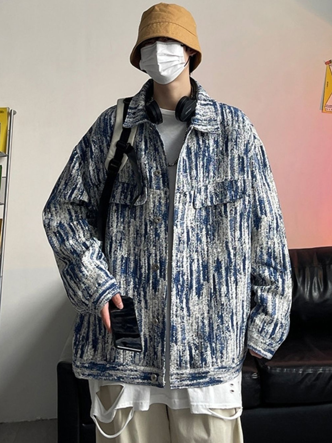

HERE&NOW Men Spread Collar Abstract Printed Casual Tailored Jacket, Blue