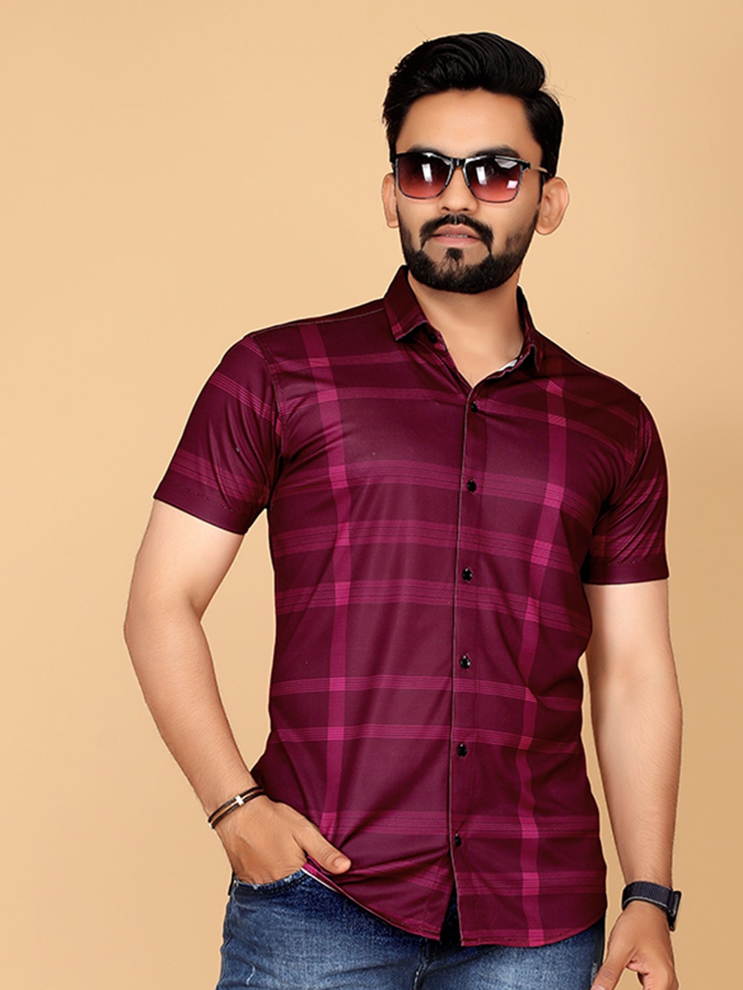 

STI Men Spread Collar Checked Casual Shirt, Burgundy