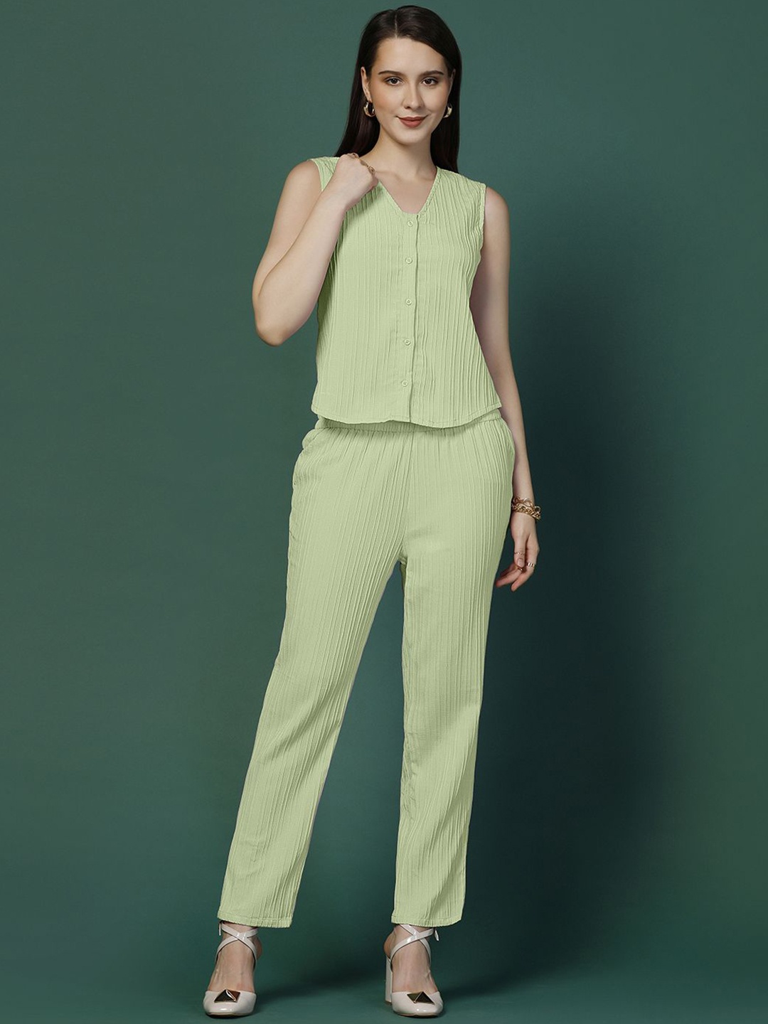 

Moda Rapido Green Textured Casual V Neck Top & Trousers