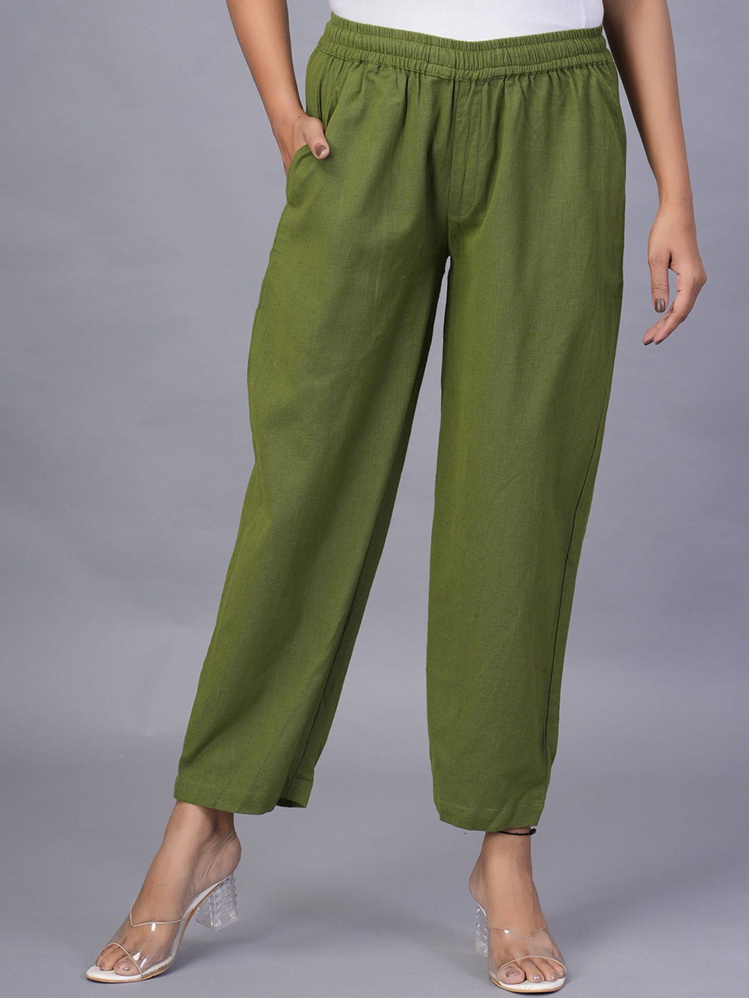 

KALINI Women Solid Regular Fit Trousers, Green