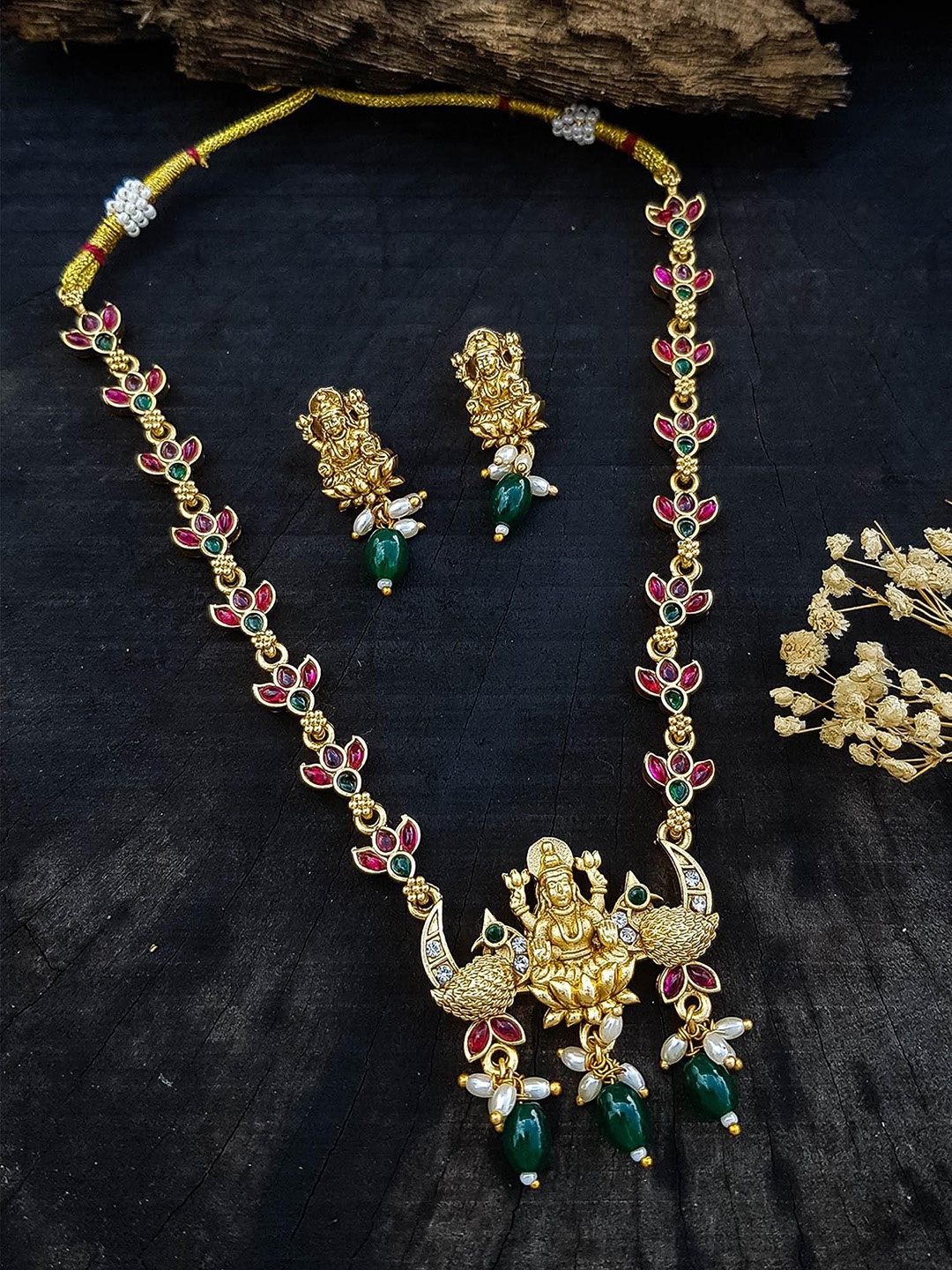 

GRIIHAM Gold-Plated AD-Studded & Beaded Jewellery Set