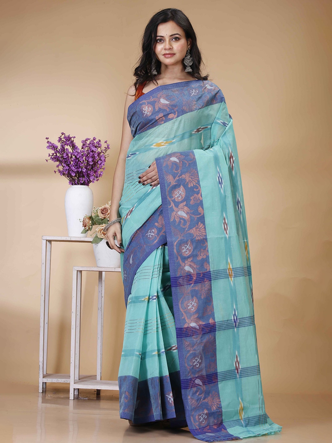 

Ruuprekha Woven Design Zari Pure Cotton Taant Saree, Turquoise blue