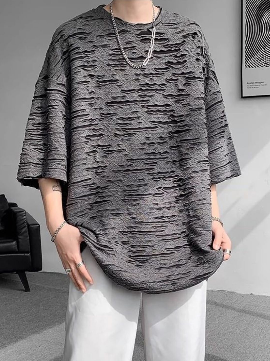 

HERE&NOW Men Self Design Round Neck Oversized T-shirt, Grey